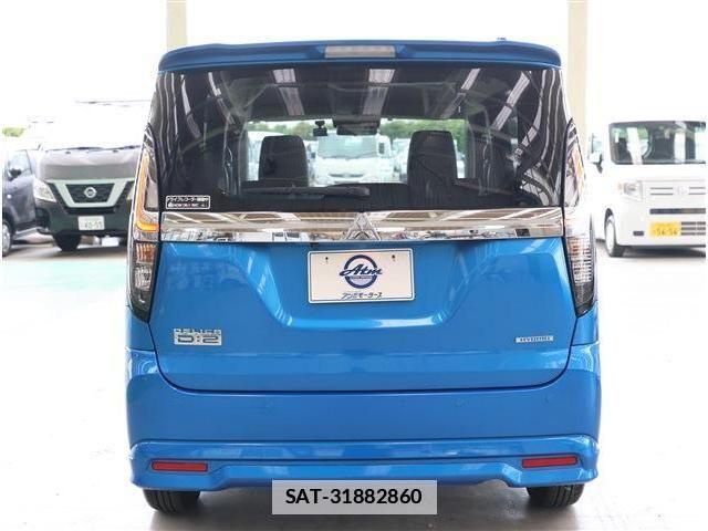 Mitsubishi DELICA 2023-12 7876112-21