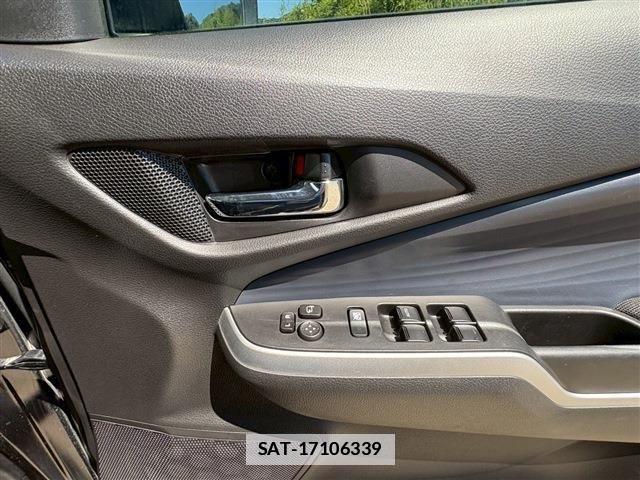 Mitsubishi DELICA 2023-12 7979025-18