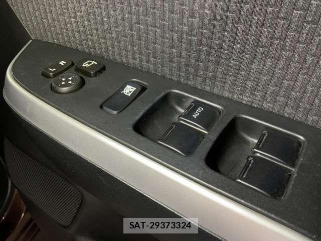 Mitsubishi DELICA 2019-03 8073571-19