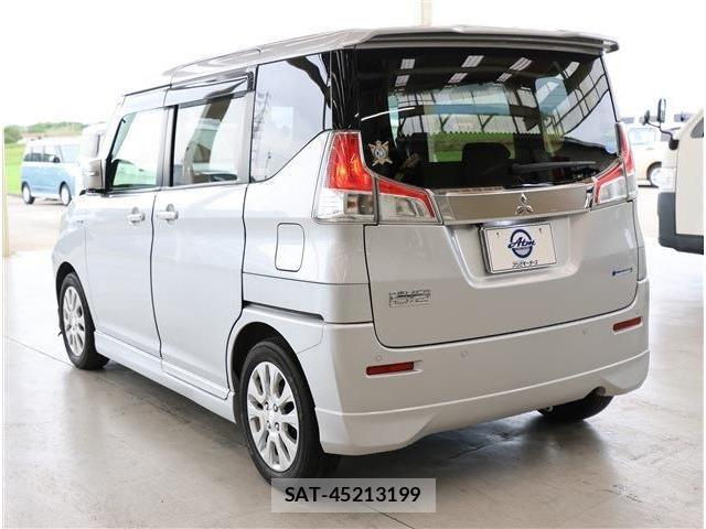 Mitsubishi DELICA 2020-09 8098870-23