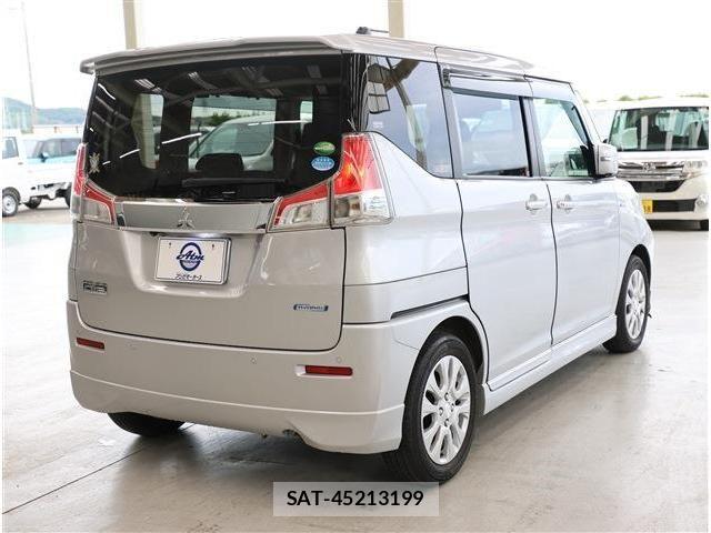 Mitsubishi DELICA 2020-09 8098870-6