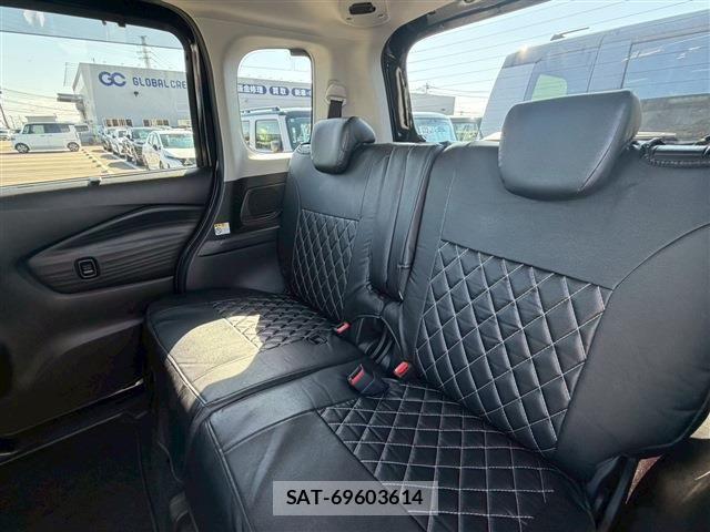 Mitsubishi DELICA 2024-04 8129784-14