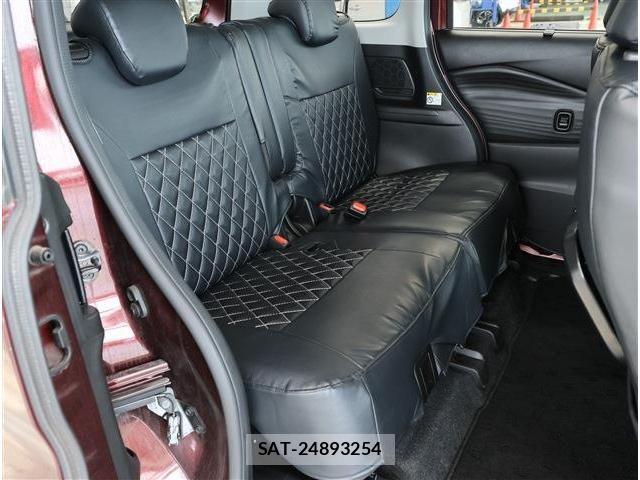 Mitsubishi DELICA 2023-12 8129785-13
