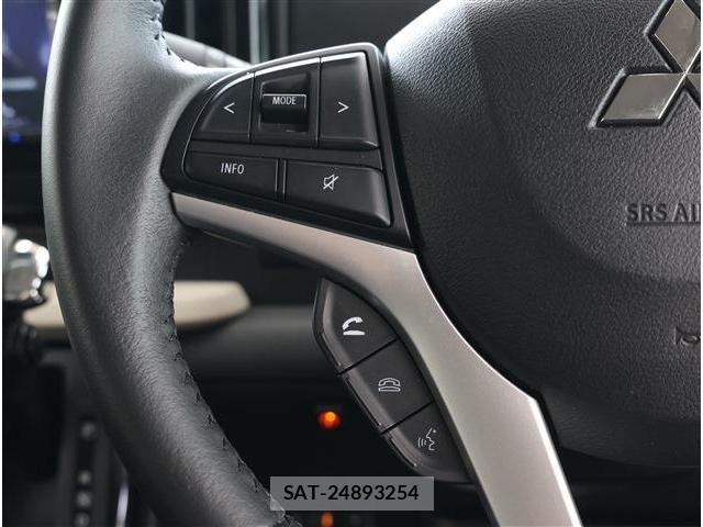 Mitsubishi DELICA 2023-12 8129785-26
