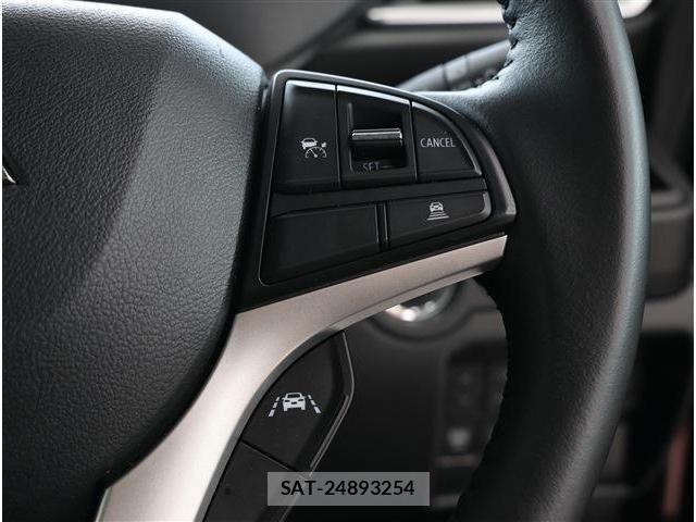 Mitsubishi DELICA 2023-12 8129785-27