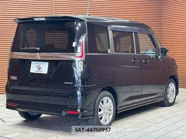 Mitsubishi DELICA 2024-03 8145723-15