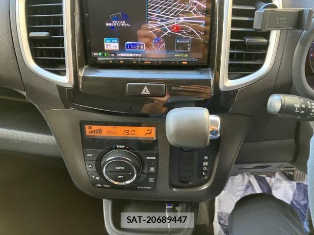 Mitsubishi DELICA 2011-10 8158306-23
