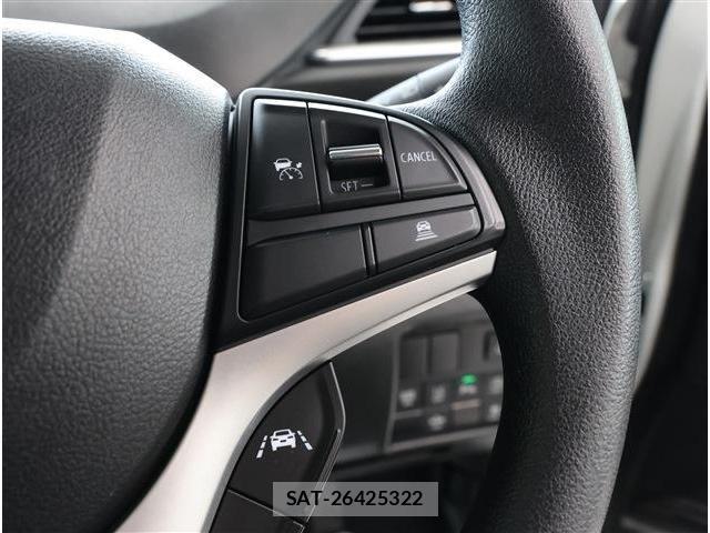 Mitsubishi DELICA 2024-05 8207284-13