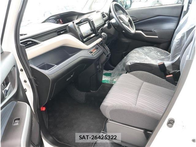 Mitsubishi DELICA 2024-05 8207284-16