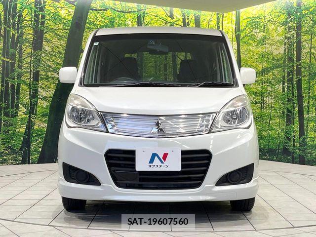 Mitsubishi DELICA 2014-09 8207286-13