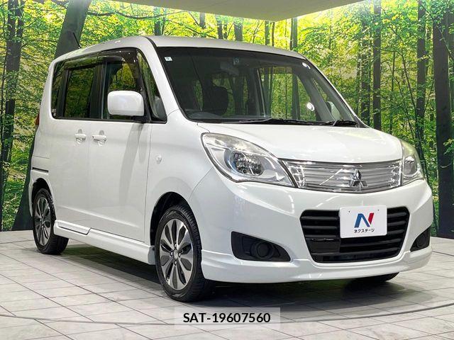 Mitsubishi DELICA 2014-09 8207286-15