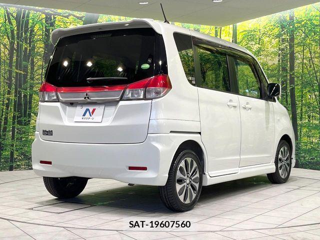 Mitsubishi DELICA 2014-09 8207286-16