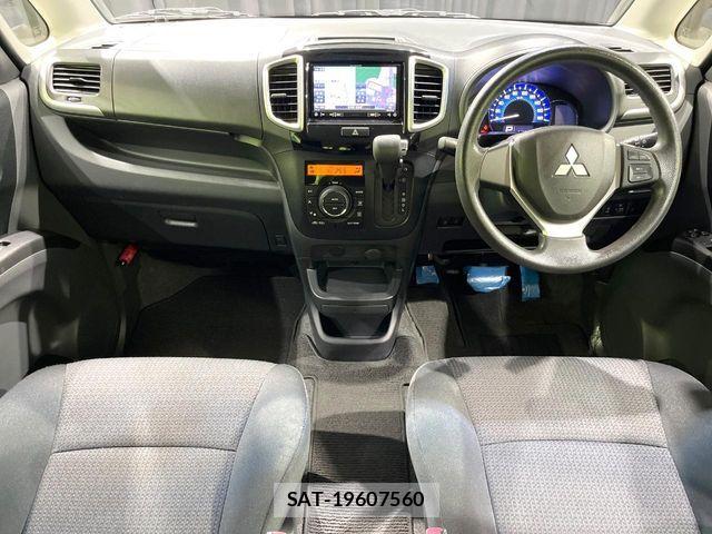 Mitsubishi DELICA 2014-09 8207286-1
