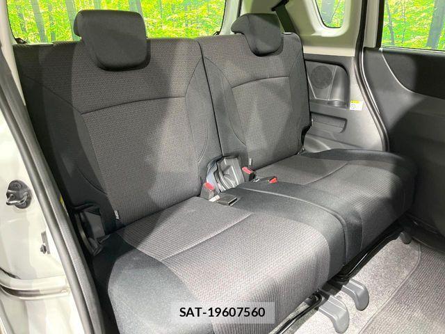 Mitsubishi DELICA 2014-09 8207286-8