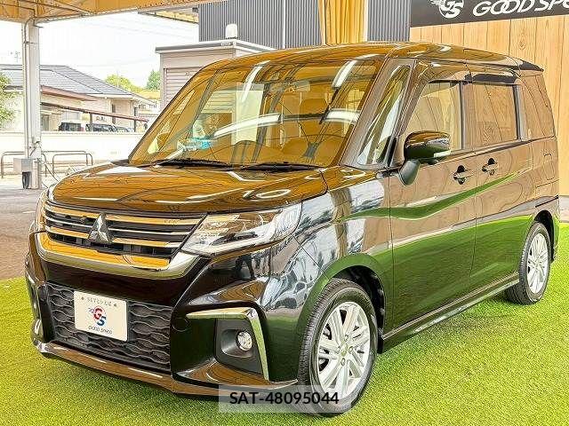 Mitsubishi DELICA 2023-12 8245040-14