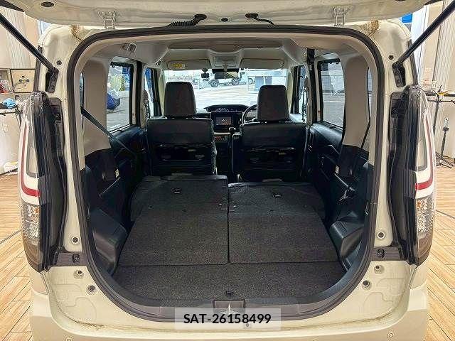 Mitsubishi DELICA 2023-12 8245042-12