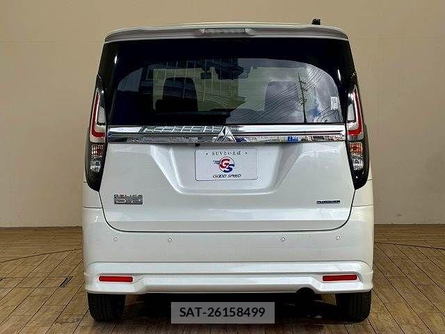 Mitsubishi DELICA 2023-12 8245042-16