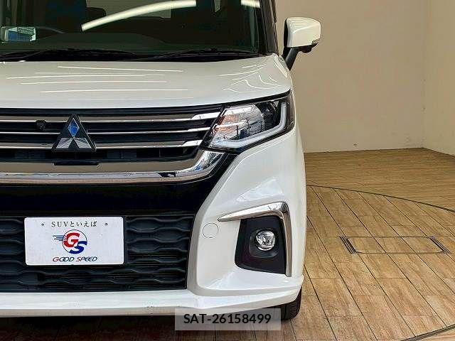 Mitsubishi DELICA 2023-12 8245042-17