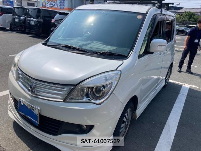 Mitsubishi DELICA 2011-11 8335581-0