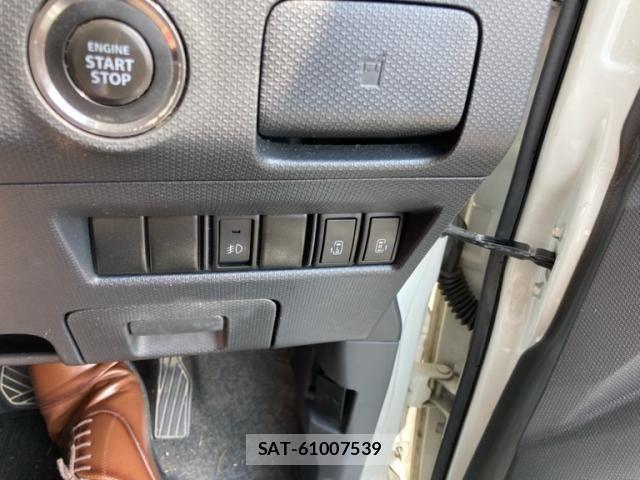 Mitsubishi DELICA 2011-11 8335581-12