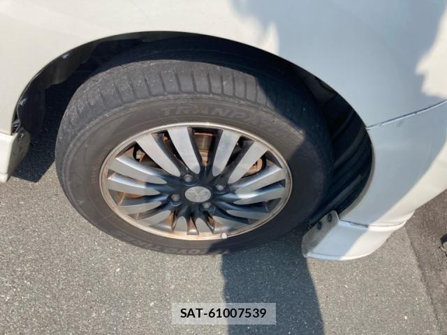 Mitsubishi DELICA 2011-11 8335581-4