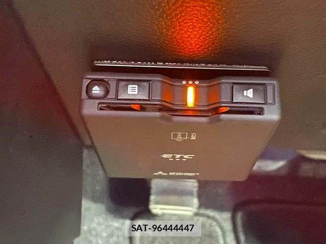 Mitsubishi DELICA 2024-01 8335577-9