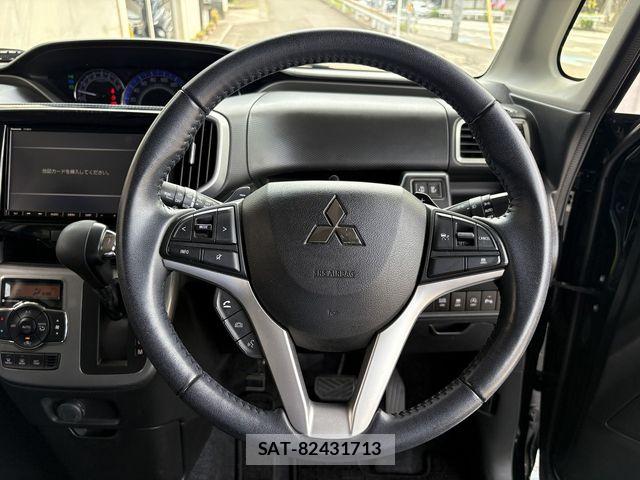 Mitsubishi DELICA 2019-01 8335582-13
