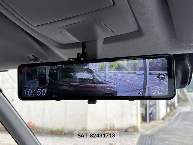 Mitsubishi DELICA 2019-01 8335582-15