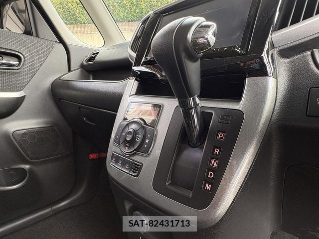 Mitsubishi DELICA 2019-01 8335582-16