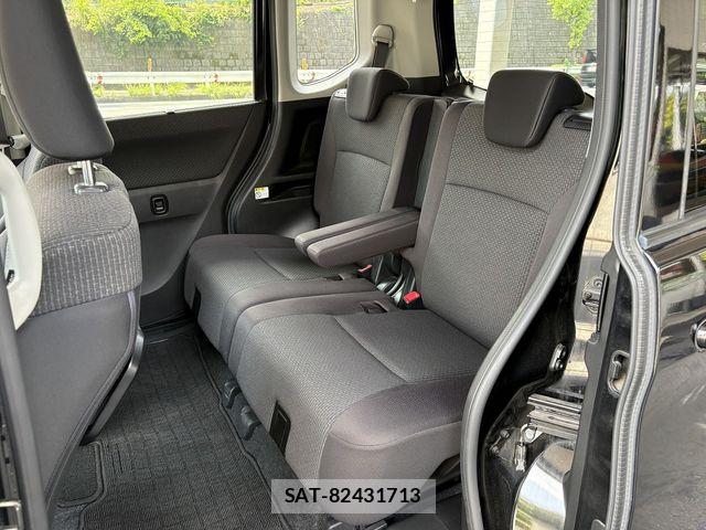 Mitsubishi DELICA 2019-01 8335582-24