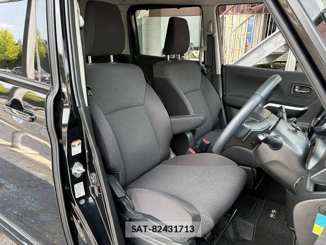 Mitsubishi DELICA 2019-01 8335582-27