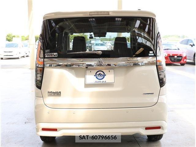 Mitsubishi DELICA 2024-01 8354312-24