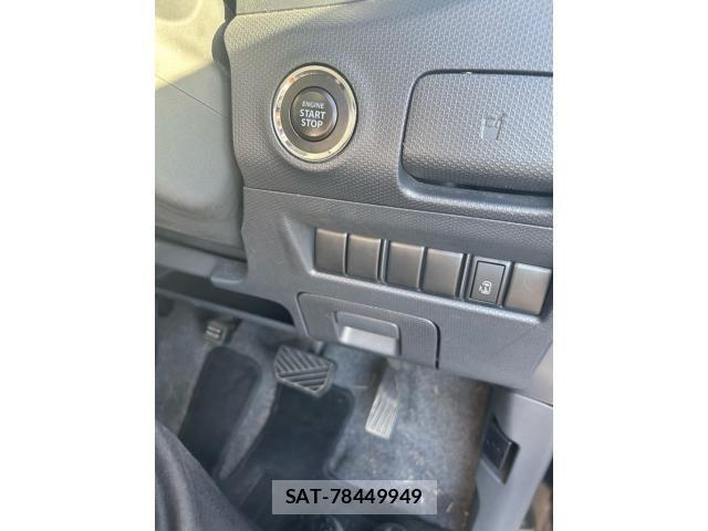 Mitsubishi DELICA 2011-06 8354311-14
