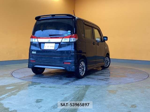 Mitsubishi DELICA 2012-01 8365583-7
