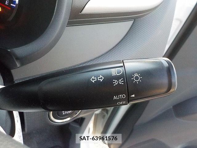 Mitsubishi DELICA 2011-04 8365582-9