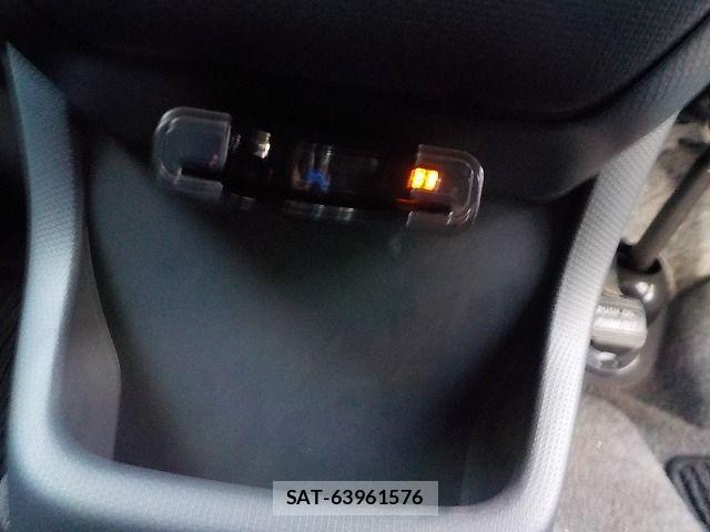 Mitsubishi DELICA 2011-04 8365582-17