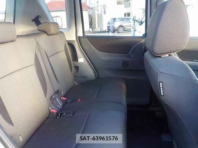 Mitsubishi DELICA 2011-04 8365582-20