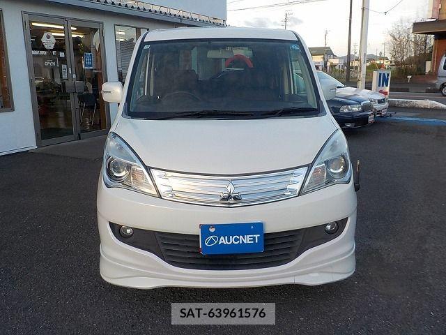 Mitsubishi DELICA 2011-04 8365582-3