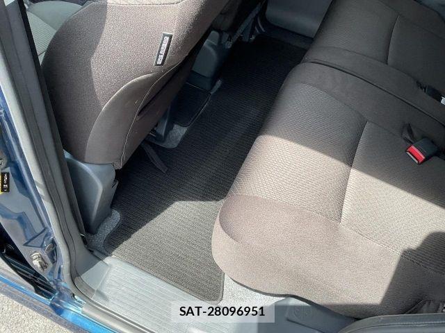 Mitsubishi DELICA 2012-06 8365581-12