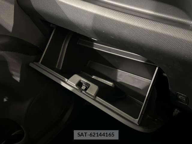 Mitsubishi DELICA 2014-04 8365580-25