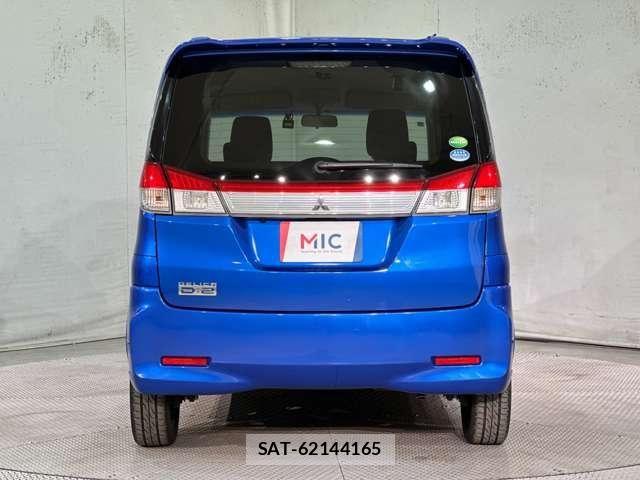 Mitsubishi DELICA 2014-04 8365580-5