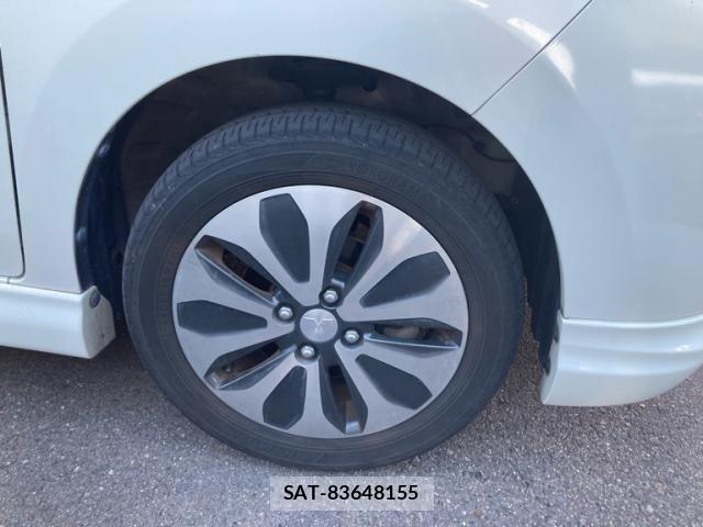 Mitsubishi DELICA 2014-09 8371603-4