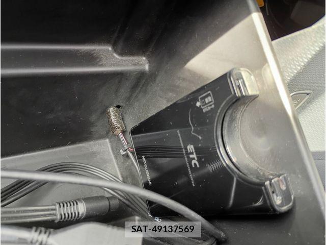 Mitsubishi DELICA 2014-09 8412004-11