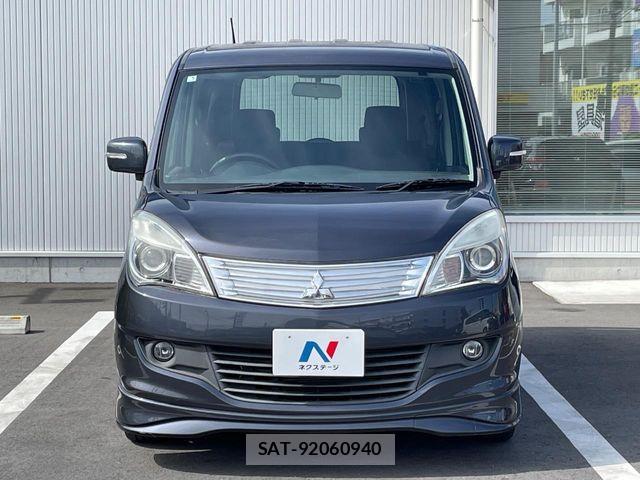 Mitsubishi DELICA 2013-02 8524372-12