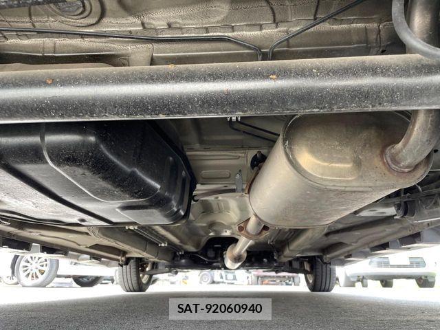 Mitsubishi DELICA 2013-02 8524372-17