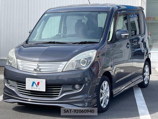 Mitsubishi DELICA 2013-02 8524372-19