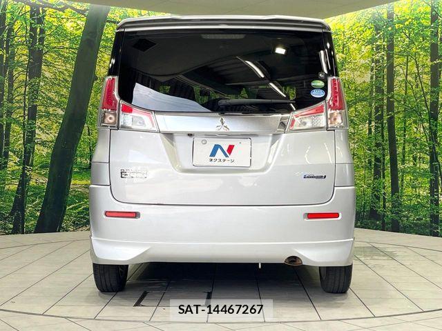 Mitsubishi DELICA 2017-01 8626491-14