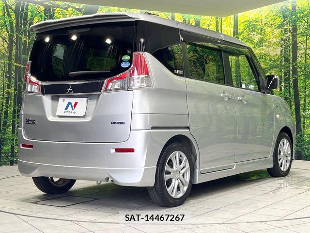 Mitsubishi DELICA 2017-01 8626491-16