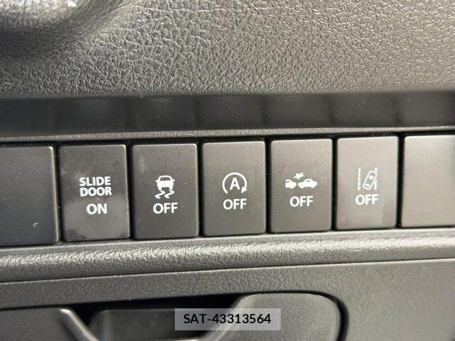Mitsubishi DELICA 2018-01 8626490-13