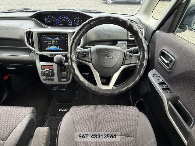 Mitsubishi DELICA 2018-01 8626490-5